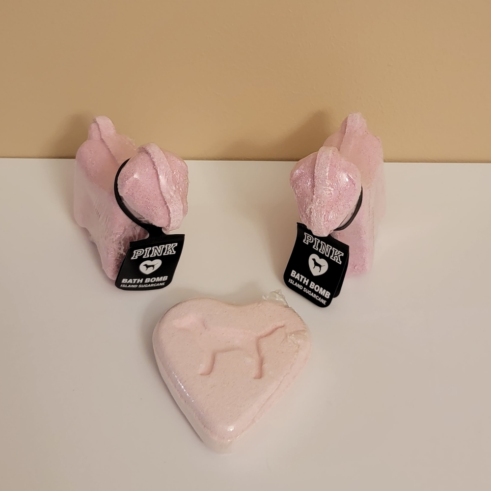 Bundle of 3 VS PINK Bath Bombs